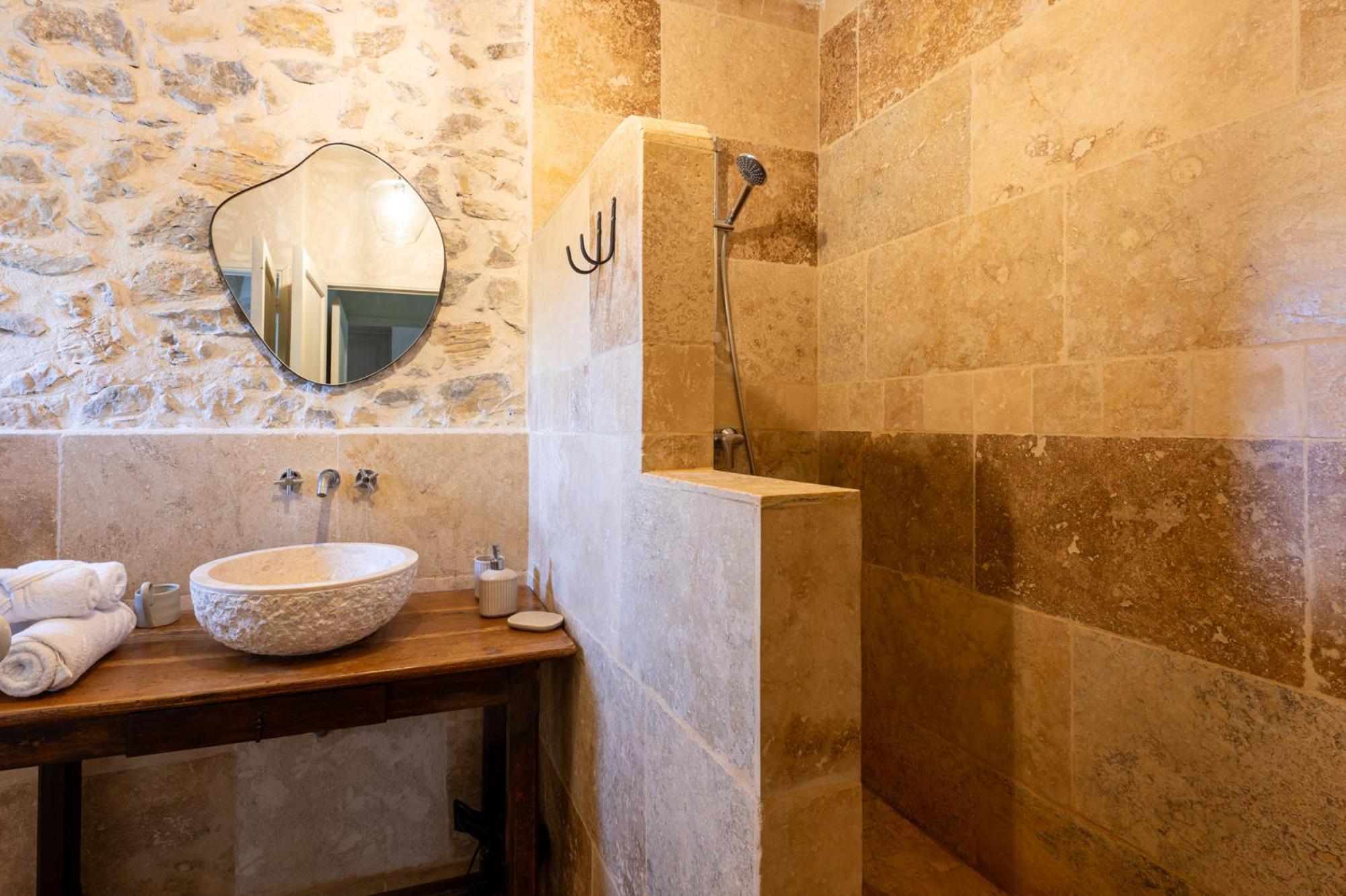 Mas du Cimaï Hotel Evenos Bagian luar foto
